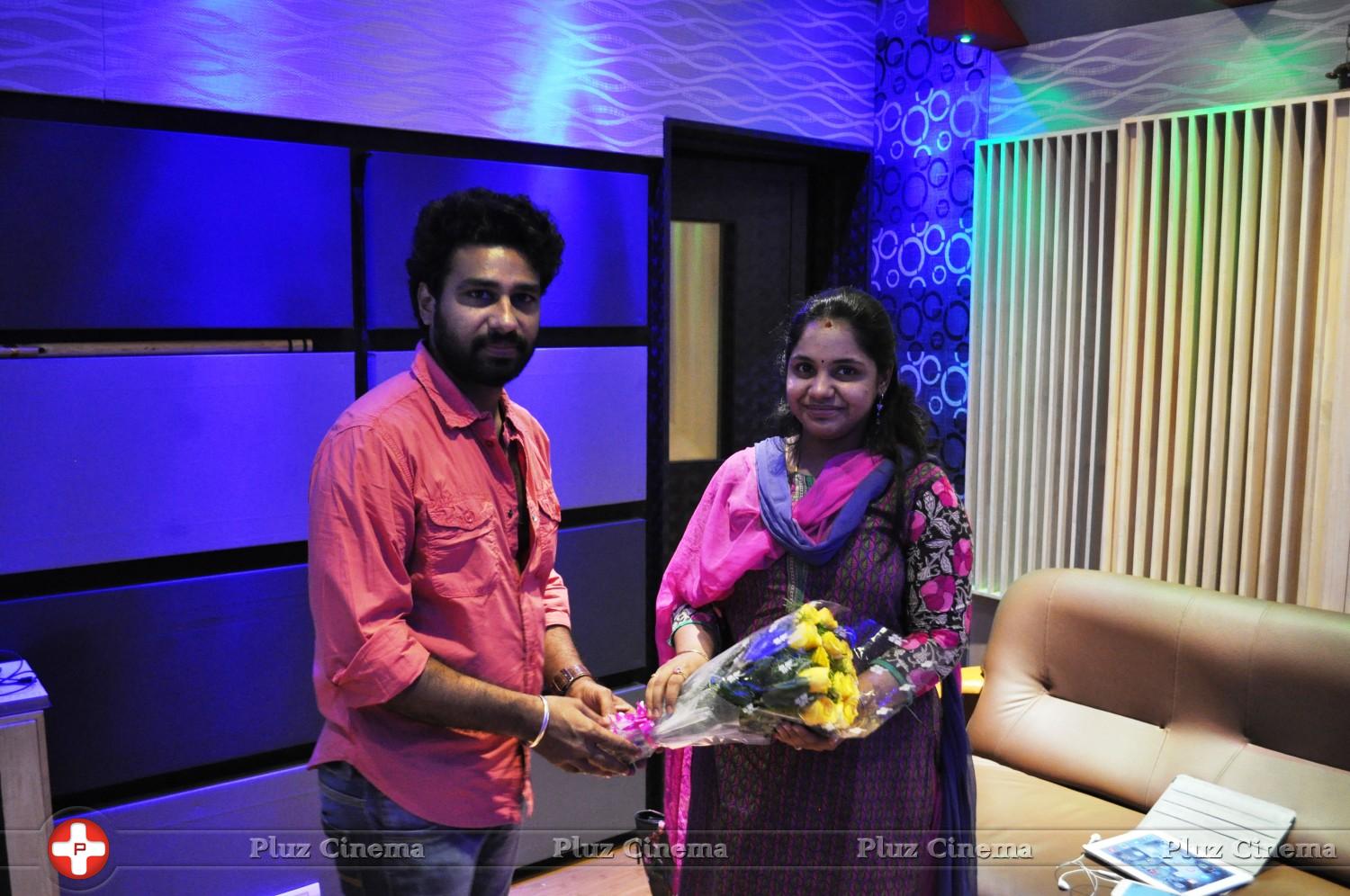 Madhu Maadhu Soothu Movie Song Recording Pictures | Picture 779051